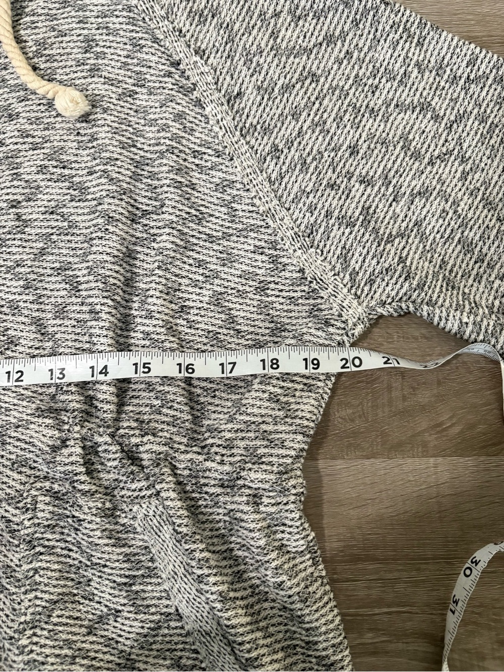 Billabong Women’s Small Hooded Zip Up Poncho Cardigan Gray Short Sleeve - Picture 8 of 9